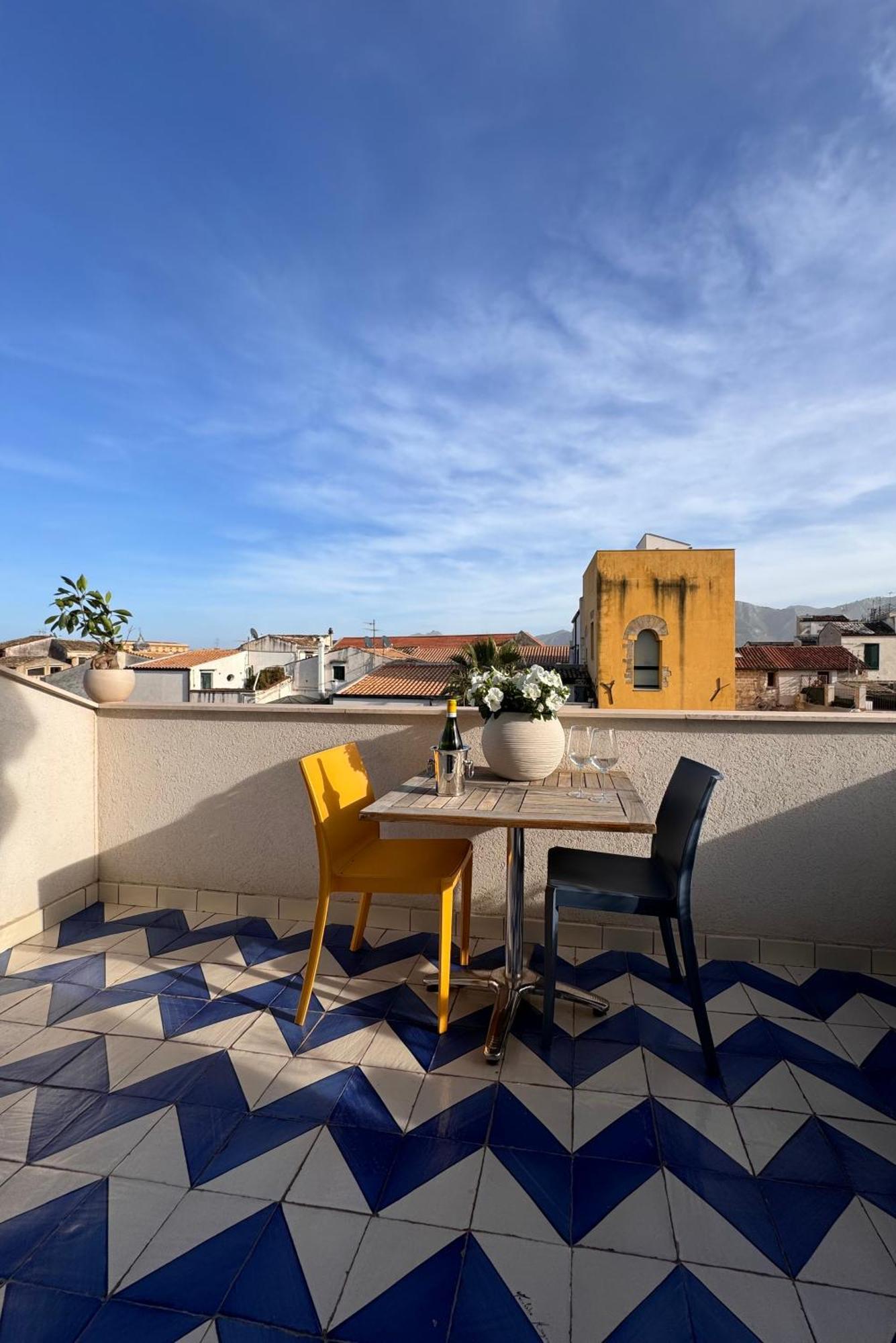 A Cala Suite & Apartment Palermo Exteriör bild
